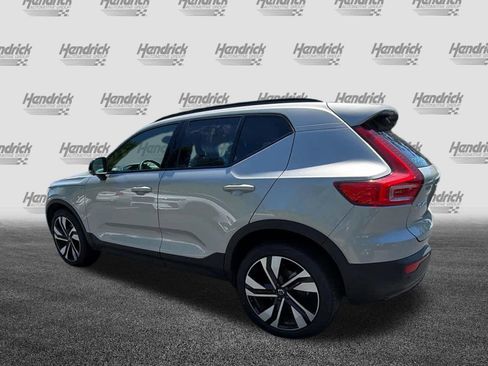Used 2025 Volvo XC40 B5 Plus AWD/4WD image 10