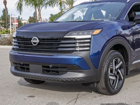 New 2026 Nissan Kicks SV image 10