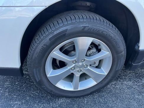 Used 2014 Subaru Outback 2.5i Limited image 8