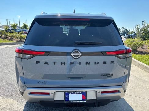 Used 2022 Nissan Pathfinder Platinum w/ Cargo Package AWD/4WD image 20