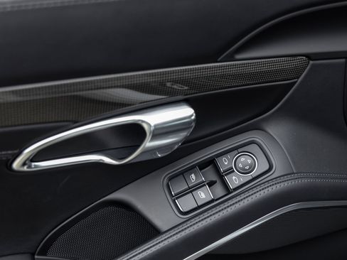 Certified 2018 Porsche 911 GT3 RWD image 24