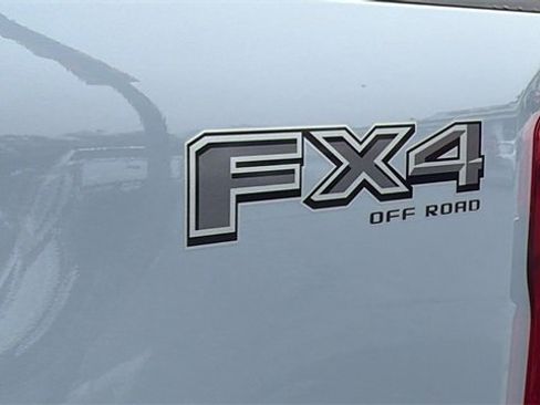 New 2026 Ford F250 Lariat w/ Black Appearance Package image 13