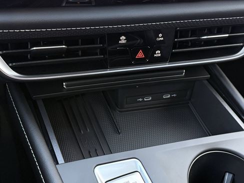 New 2026 Volkswagen Atlas SE image 17