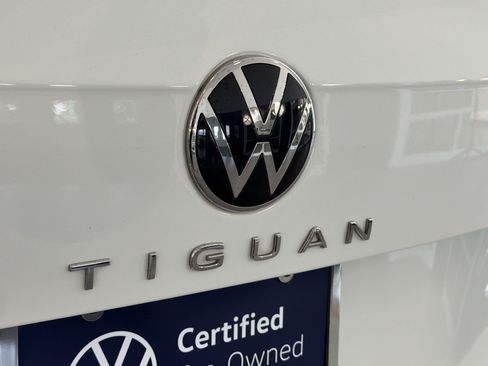 Certified 2024 Volkswagen Tiguan S FWD image 33