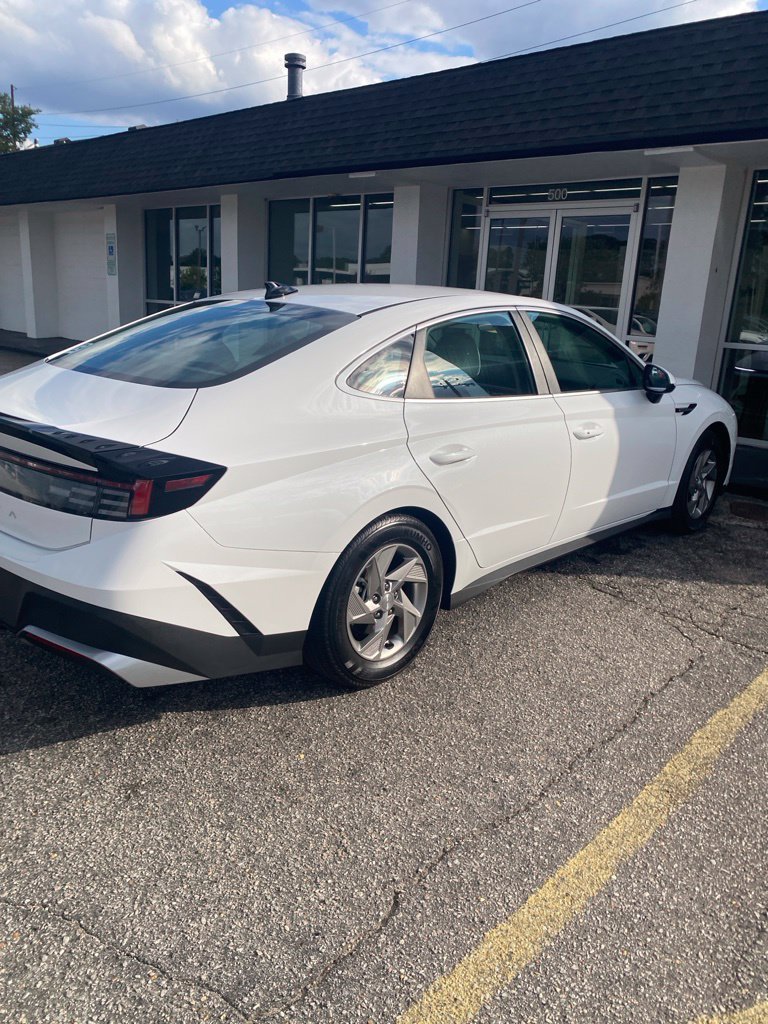 Used 2026 Hyundai Sonata SE FWD image 3