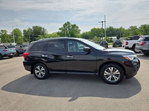 Used 2020 Nissan Pathfinder S FWD image 5