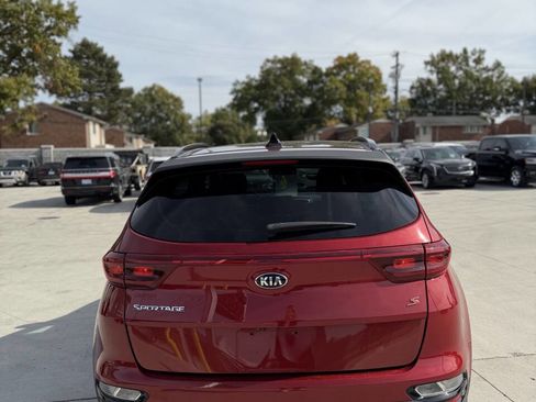 Used 2020 Kia Sportage S w/ S FWD Sunroof Package image 10
