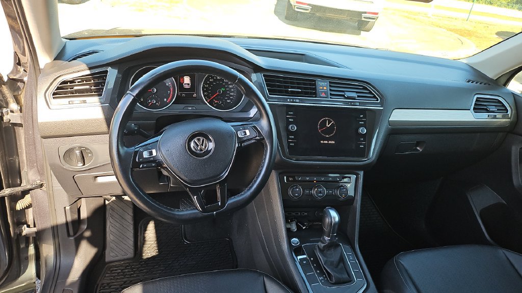 Used 2018 Volkswagen Tiguan SE FWD image 7