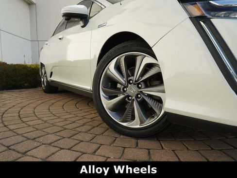 Used 2018 Honda Clarity Touring image 16