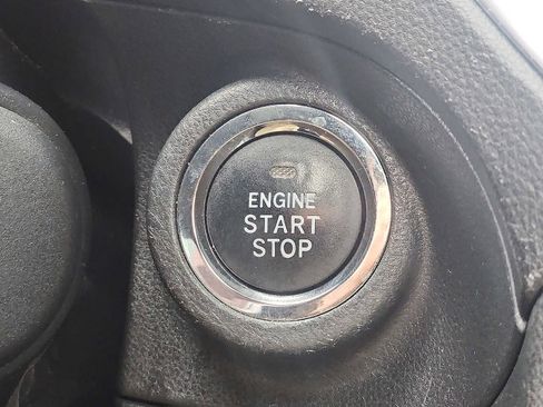 Used 2023 Subaru Forester Premium image 23