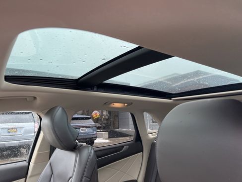 Used 2017 Lincoln MKC Reserve w/ Lincoln MKC Climate Package image 10