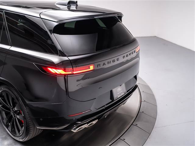 New 2027 Land Rover Range Rover Sport Dynamic SE AWD/4WD image 32
