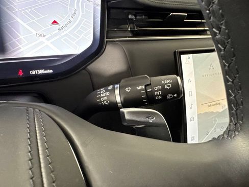 Certified 2023 Land Rover Range Rover SE AWD/4WD image 21