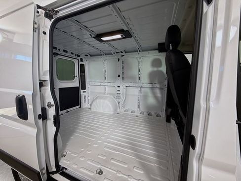 Used 2025 RAM ProMaster 1500 w/ Convenience Group image 21