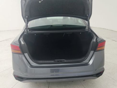 Used 2025 Nissan Altima 2.5 SV image 32