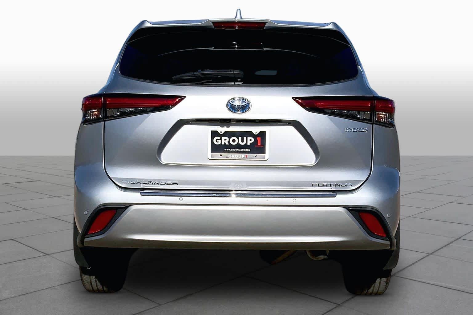 Used 2020 Toyota Highlander Platinum AWD/4WD image 10
