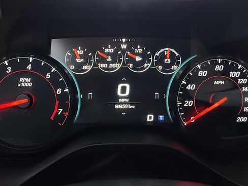 Used 2018 Chevrolet Camaro SS RWD image 13
