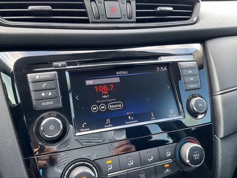 Used 2019 Nissan Rogue S w/ Special Edition Package AWD/4WD image 31