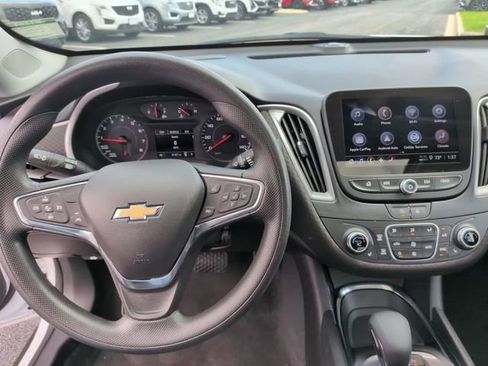 Used 2024 Chevrolet Malibu LT image 25