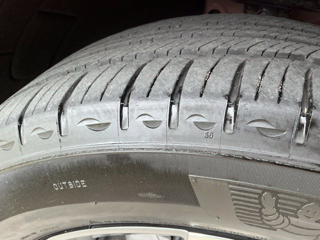 Used 2024 Chevrolet Equinox LT w/ LPO, Floor Liner Package FWD image 12