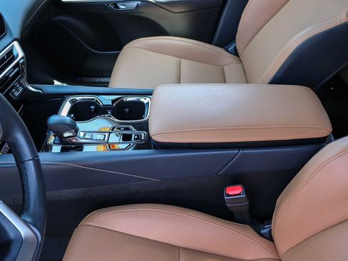 Used 2025 Lexus RX 350 FWD w/ Technology Package image 23