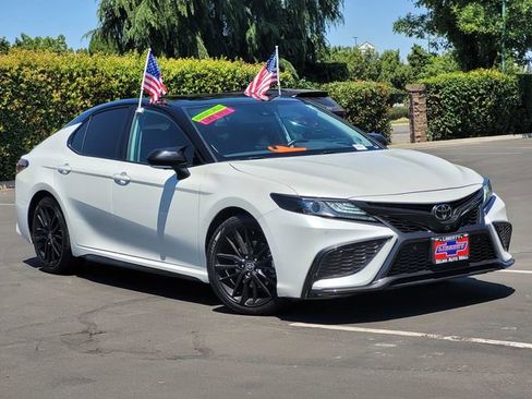Used 2023 Toyota Camry XSE w/ Navigation Package FWD image 2