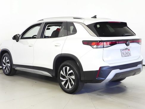 Used 2025 Volkswagen Tiguan S FWD image 9