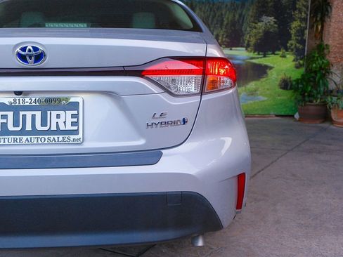 Used 2023 Toyota Corolla LE image 38