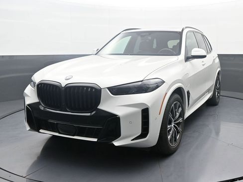 Used 2024 BMW X5 xDrive50e w/ Executive Package image 1