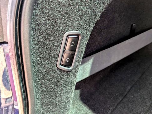 Used 2019 Maserati Levante image 14