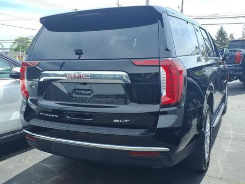 Used 2024 GMC Yukon XL SLT w/ SLT Premium Package AWD/4WD image 4