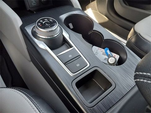 Used 2023 Ford Escape Platinum image 25