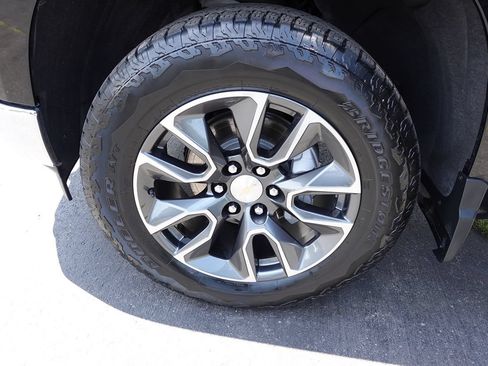 Used 2024 Chevrolet Silverado 1500 LT AWD/4WD image 52
