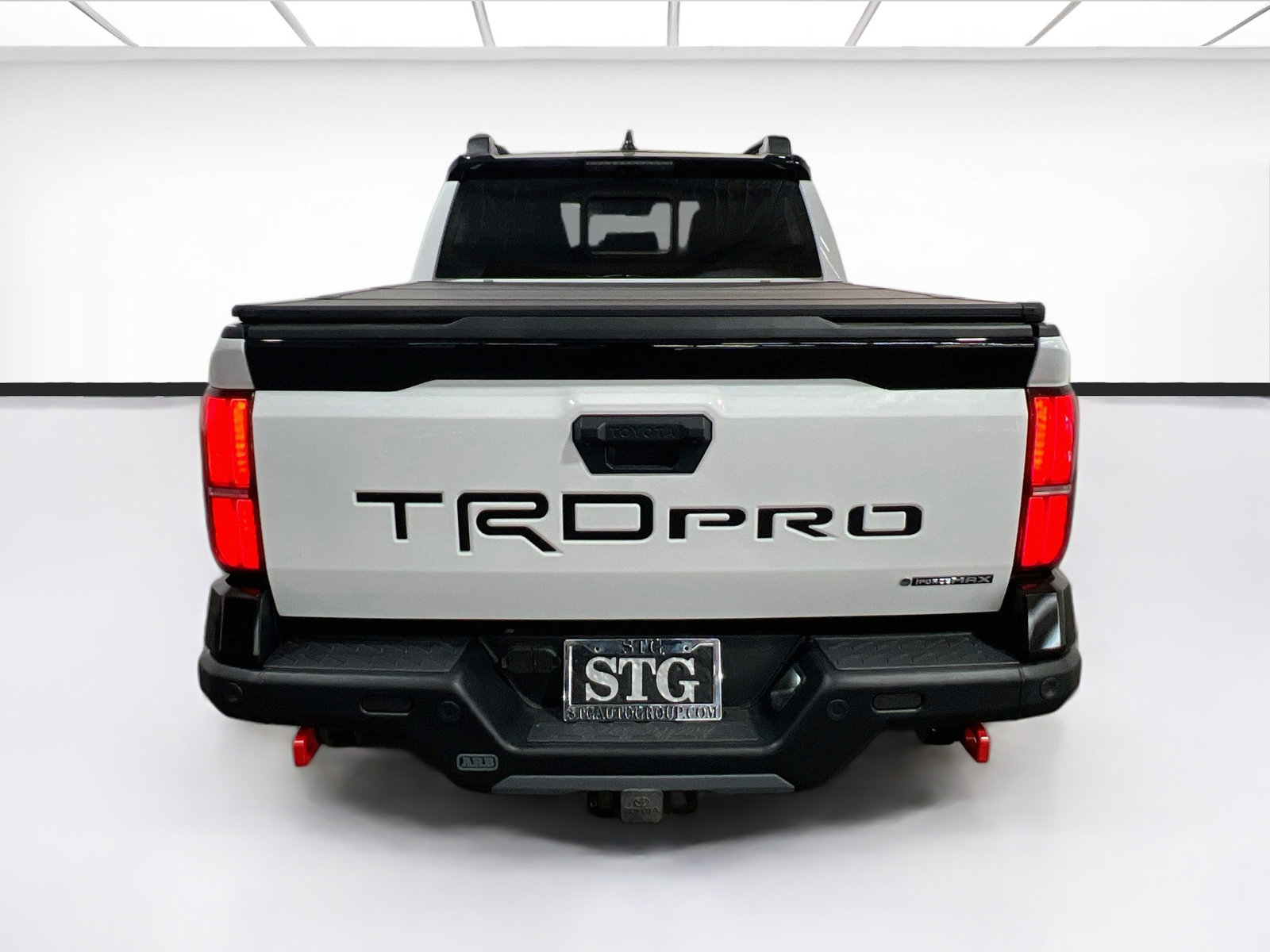 Used 2025 Toyota Tacoma TRD Pro AWD/4WD image 5