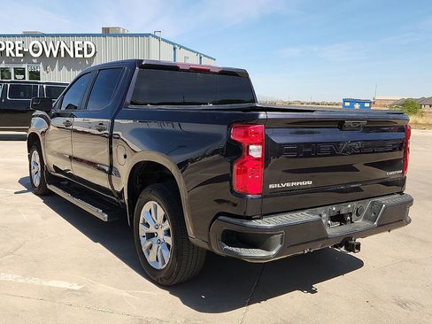 Used 2023 Chevrolet Silverado 1500 Custom RWD image 2