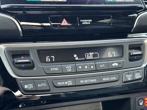 Certified 2025 Honda Ridgeline Black Edition image 20