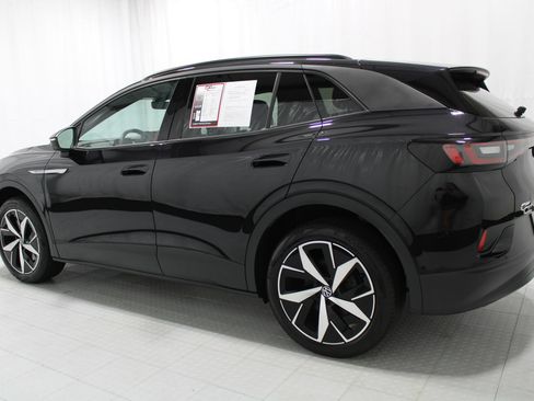 Used 2023 Volkswagen ID.4 Pro S AWD/4WD image 8