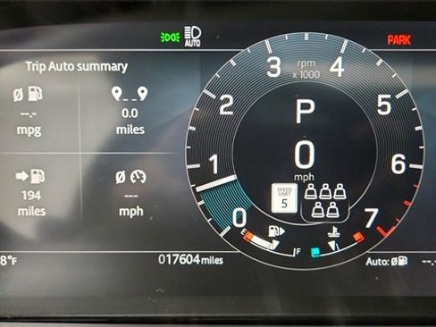 Used 2024 Land Rover Discovery Dynamic SE image 42