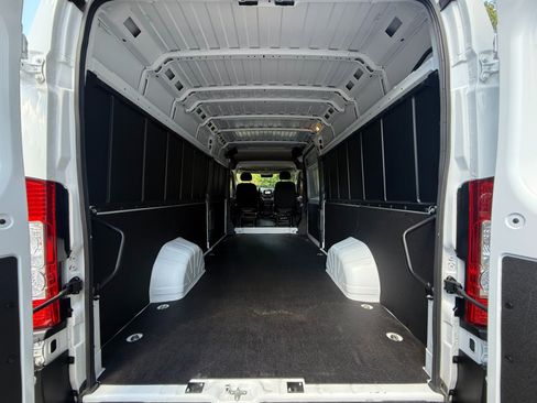 Used 2023 RAM ProMaster 3500 w/ Convenience Group image 45