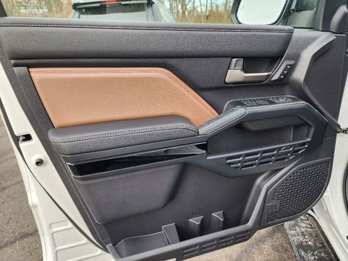 New 2026 Toyota 4Runner Limited image 12