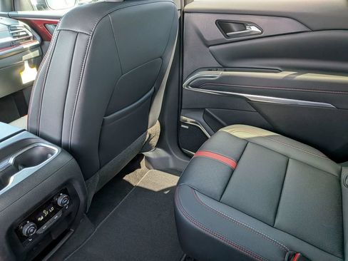 New 2026 Chevrolet Traverse RS FWD image 32