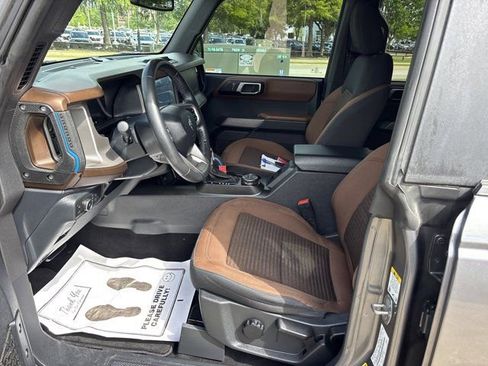 Used 2022 Ford Bronco Outer Banks w/ Sasquatch Package AWD/4WD image 16