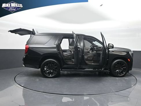 Used 2021 GMC Yukon Denali w/ Denali Premium Package RWD image 27
