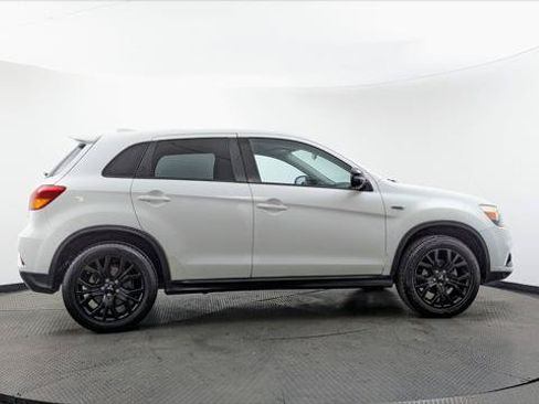 Used 2019 Mitsubishi Outlander Sport LE FWD image 9