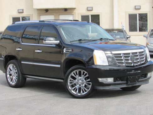 Used 2009 Cadillac Escalade 2WD image 9