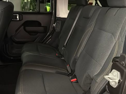 Used 2025 Jeep Wrangler Sport image 13