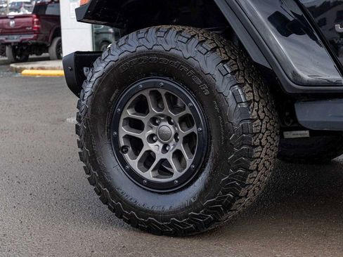 Certified 2023 Jeep Wrangler Unlimited Rubicon 392 w/ Xtreme Recon 35" Tire Package image 7