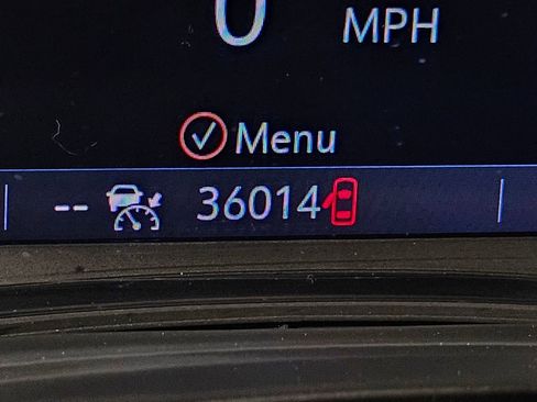 Used 2023 Chevrolet Traverse LT w/ LT Premium Package image 30