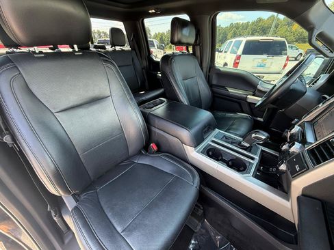 Used 2017 Ford F150 Lariat AWD/4WD image 6