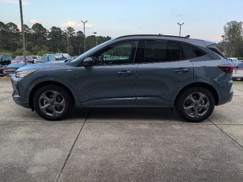 Used 2024 Ford Escape ST-Line w/ Tech Pack #1 image 4